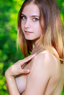 Scarlet Full Nude Erotica
