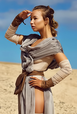 /Desert Hunger Of Taylor Sands