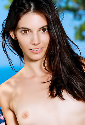 Hot Girl With Charming Smile Aleksandrina