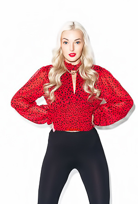 Sasha Kray And Lovita Fate Licking Pussy And Uses Strapon To Fuck