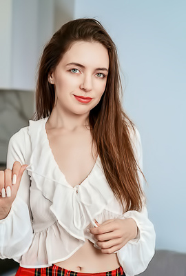 Maria Mane Alluring Brunette Caresses Her Beautiful Breasts