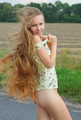 Scarlet Full Nude Erotica
