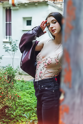 Scarlet Full Nude Erotica