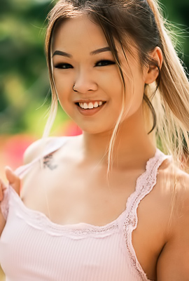 Lulu Chu giving head and creampie in bathroom reality
