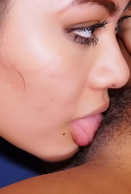 Kiana Ruizs Lesbian Authority In Pussy Dominance